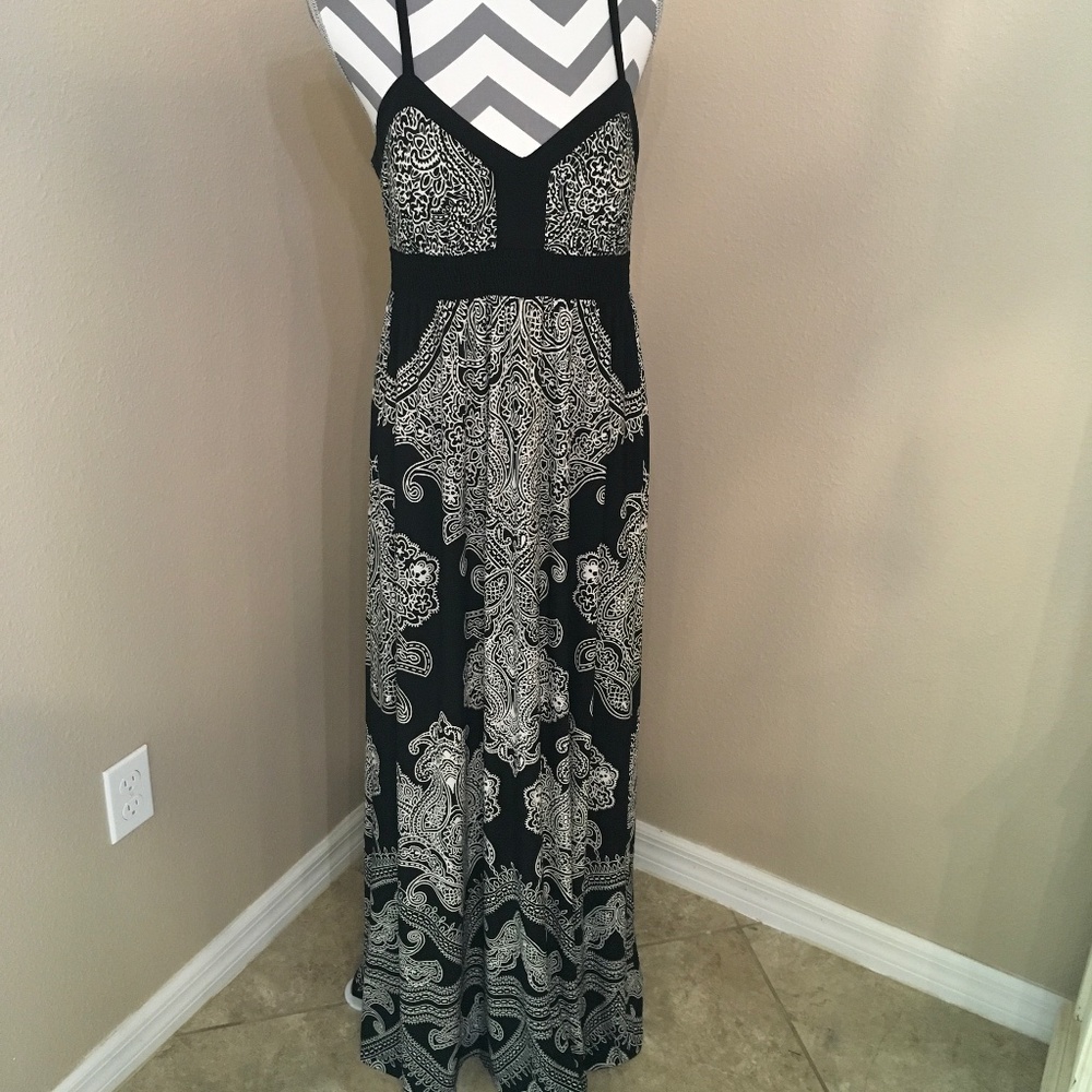 Apt. 9 Black White Printed Maxi Long Dress with Straps NWT Large